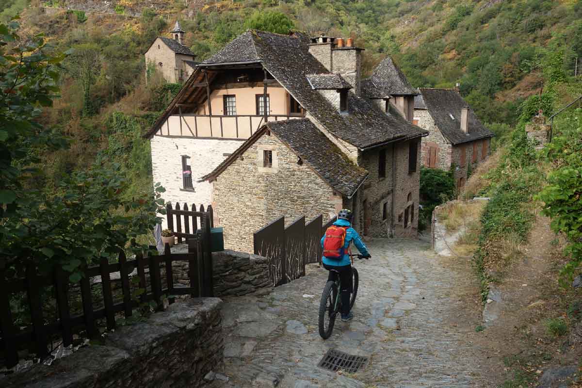 Compostelle à vélo : Le Puy - Cahors - France