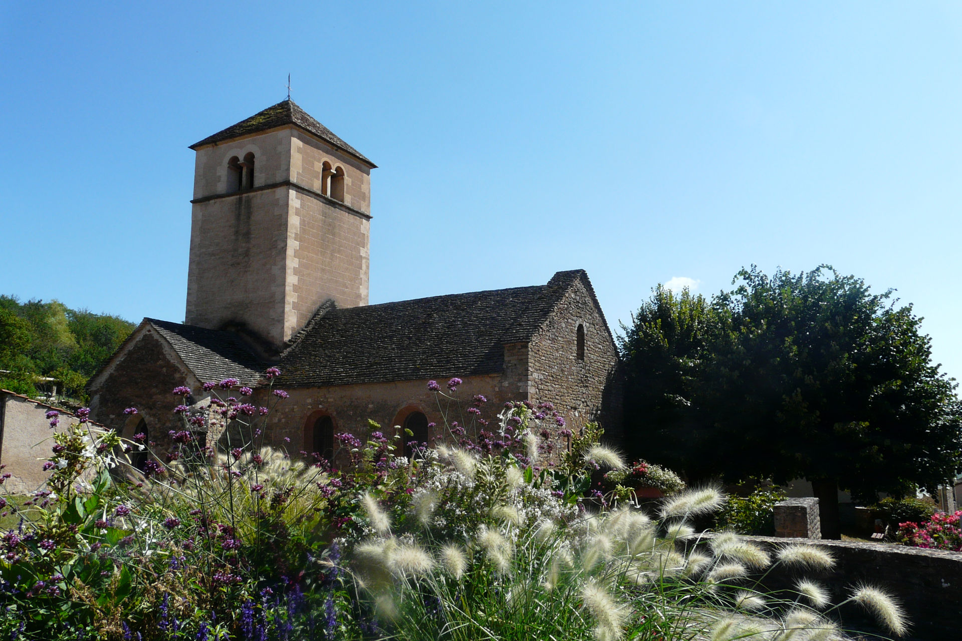 Patrimoine de Bourgogne à pied -650e4fcc1116d: /