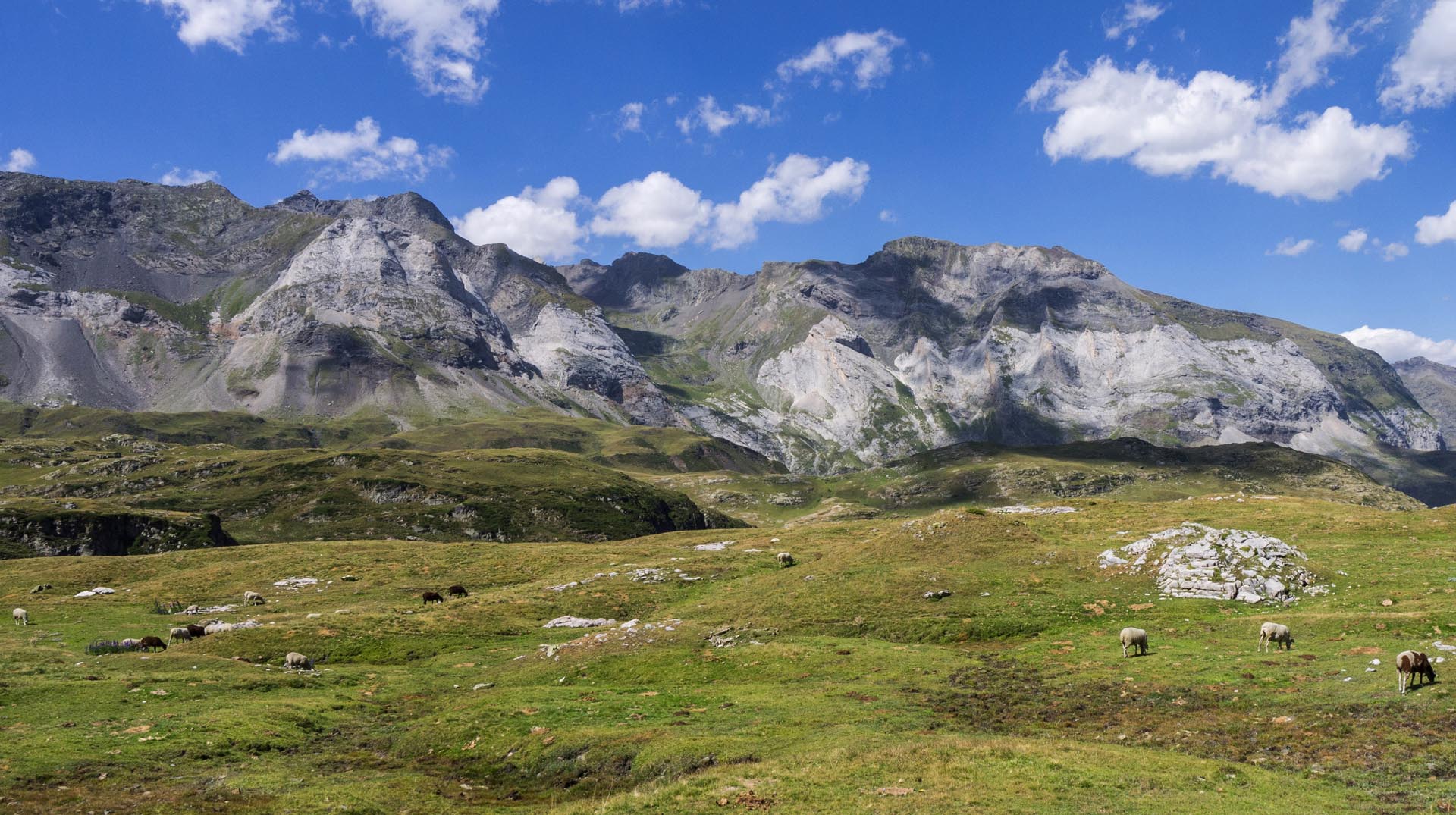 Randonnée à Gavarnie : Merveille des Pyrénées -6454203a5ca72: /