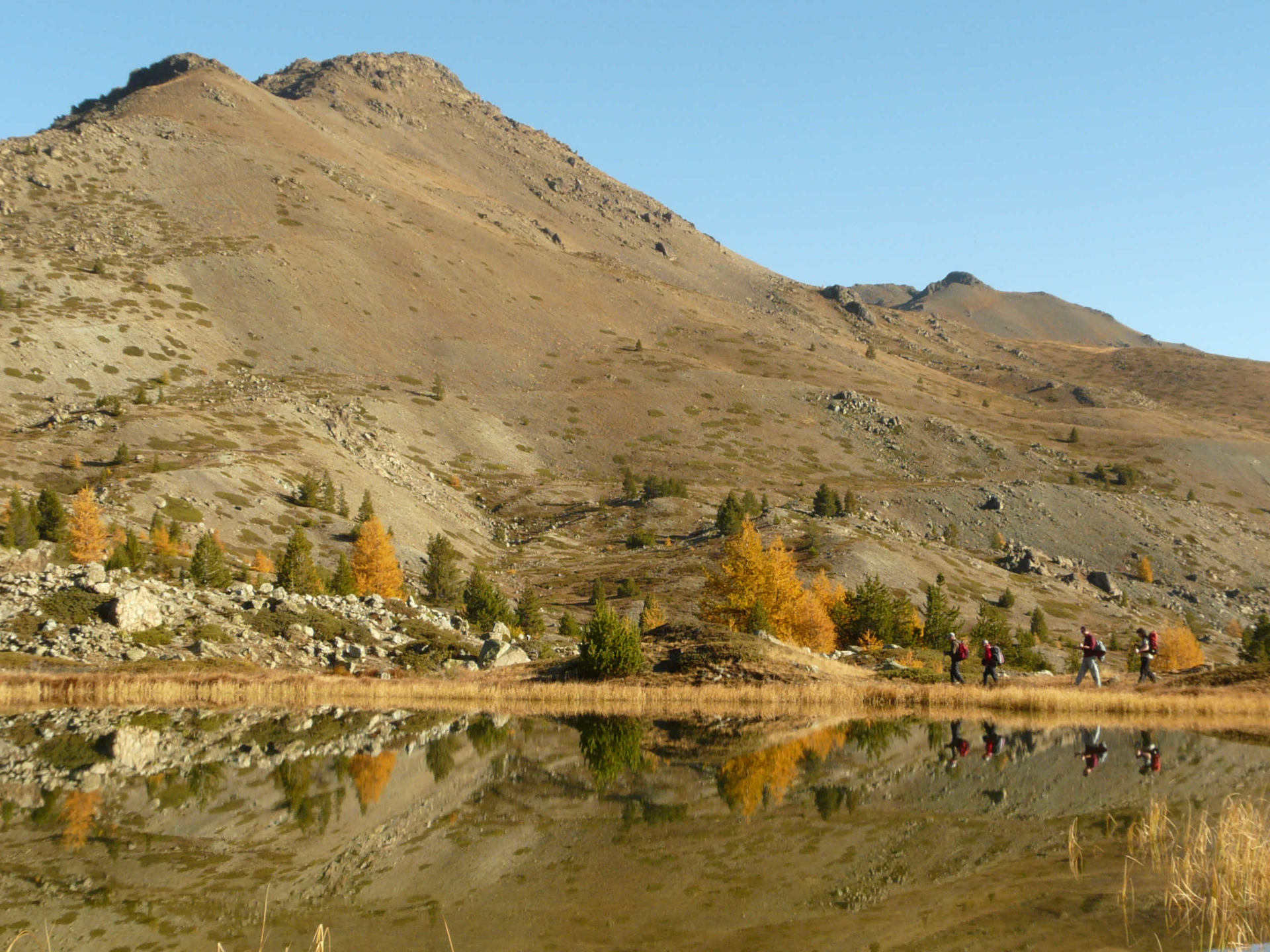 A pied, Cervières aux couleurs d’automne -6481993c25f26: /