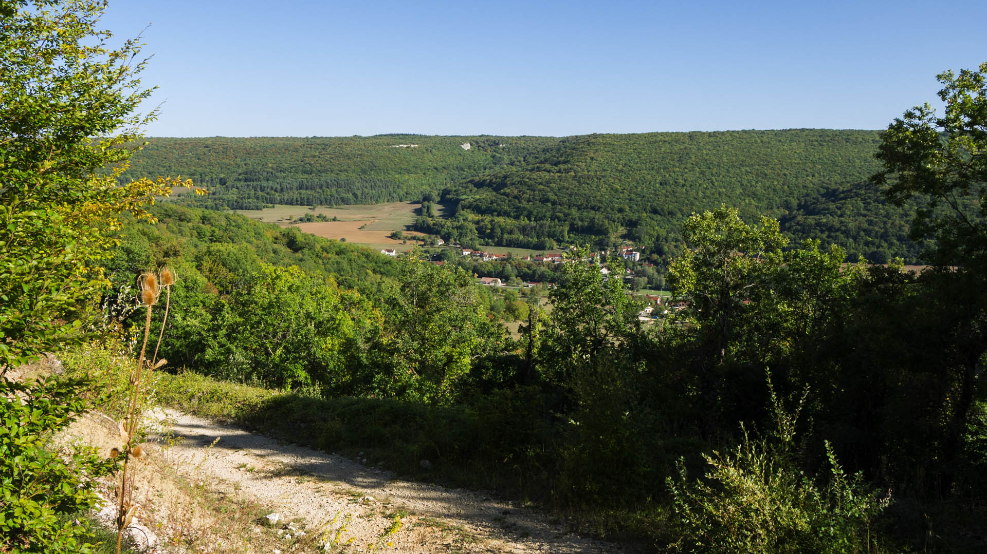 Randonnée sur les sentiers de la Bourgogne secrète -6607d18337cd2: /