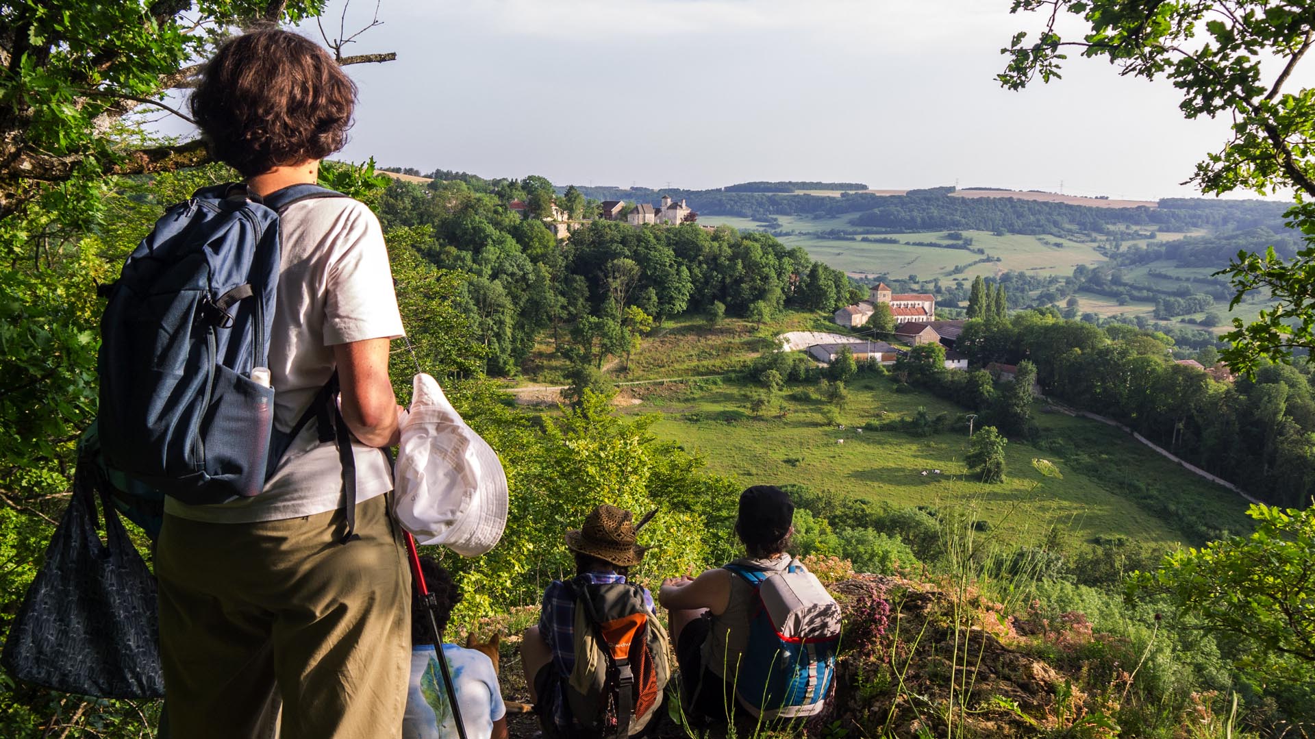 Randonnée sur les sentiers de la Bourgogne secrète -6846d1c7f14b9: /