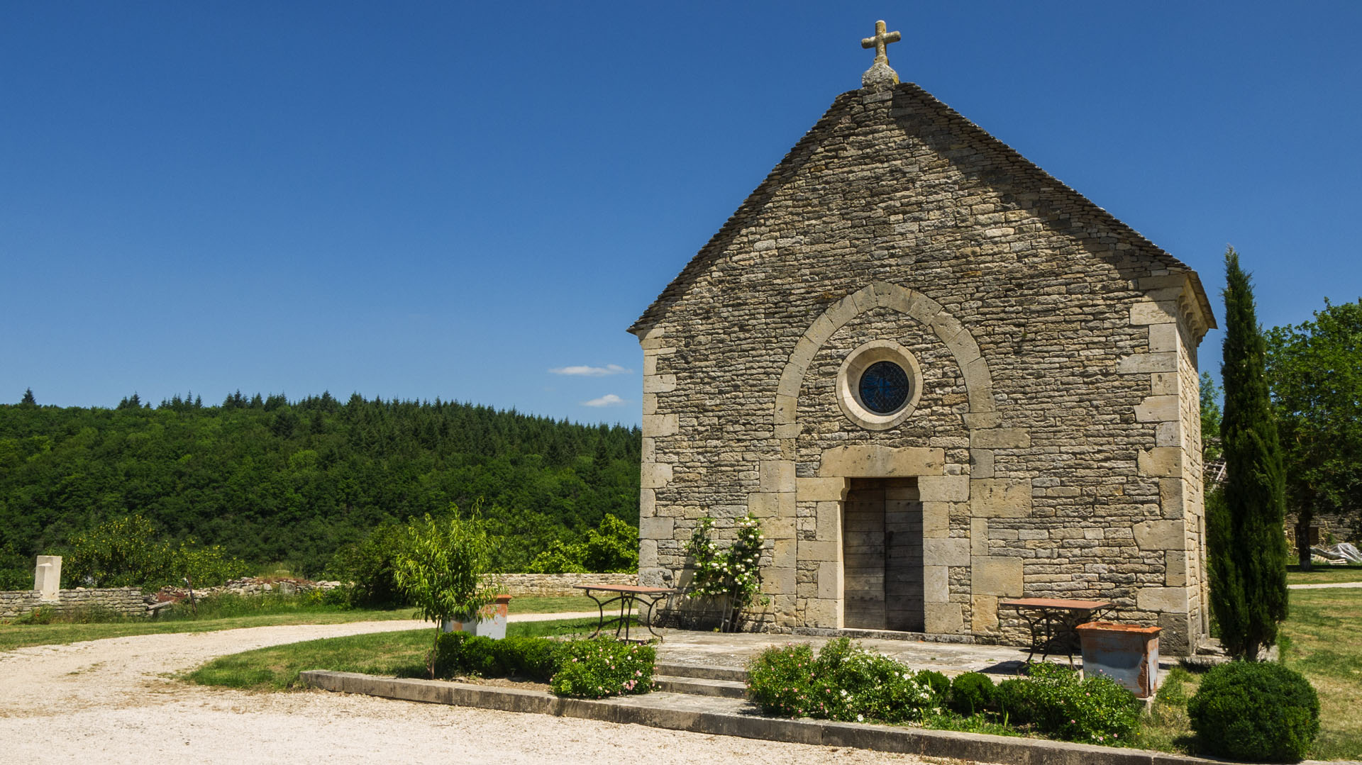 Randonnée sur les sentiers de la Bourgogne secrète -6846d1c7f14c0: /