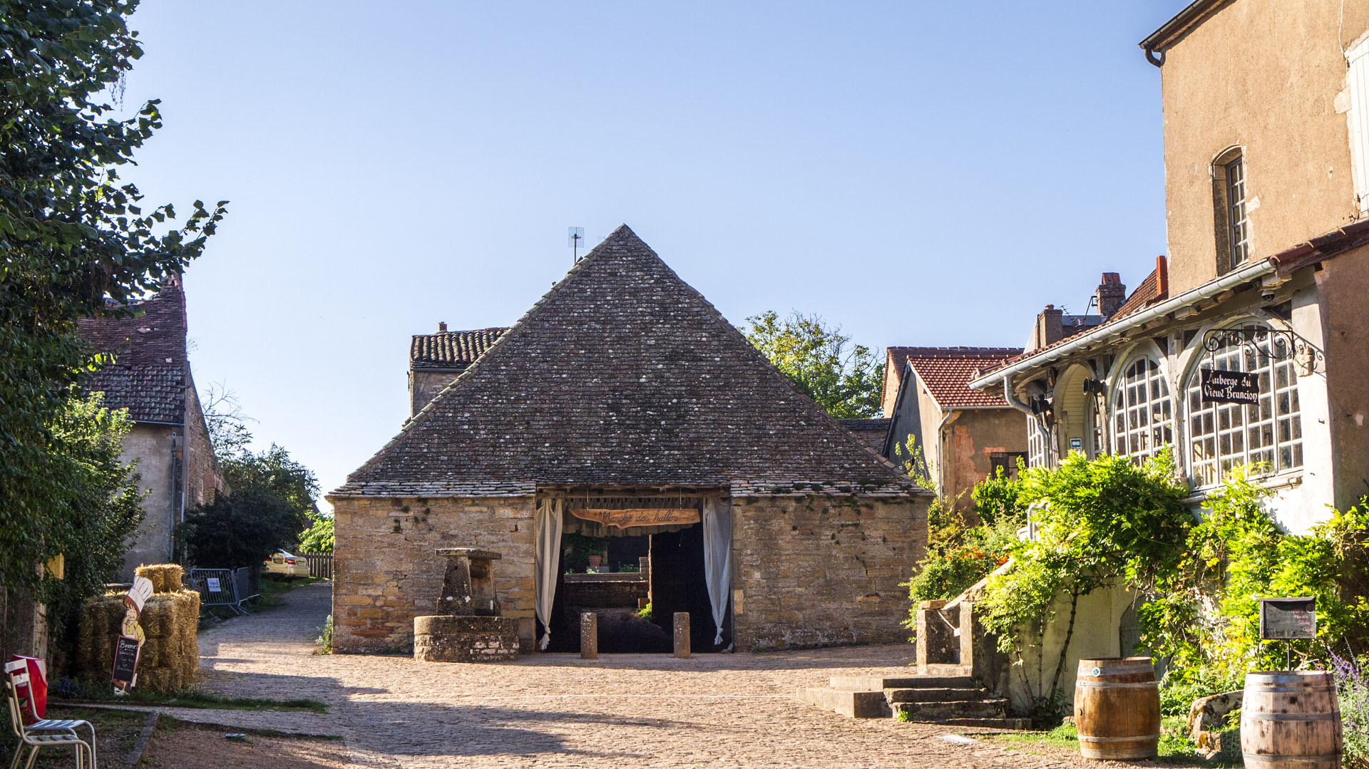 Un temps pour l’essentiel, week end de randonnée et de yoga en Bourgogne -66471b4d4a806: /