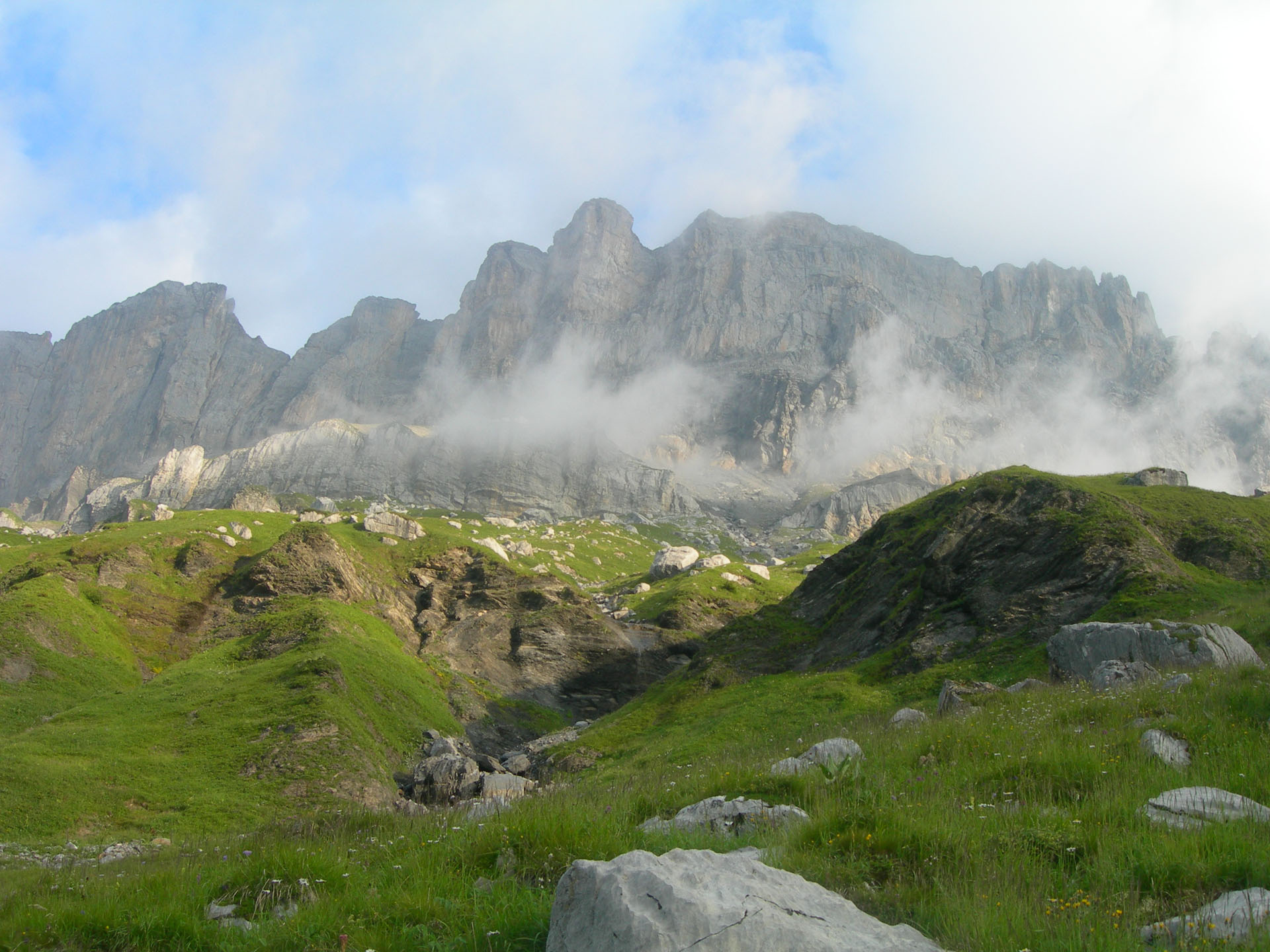 Randonnée itinérante sportive entre Fiz et Mont Buet -684d9d3a22266: /