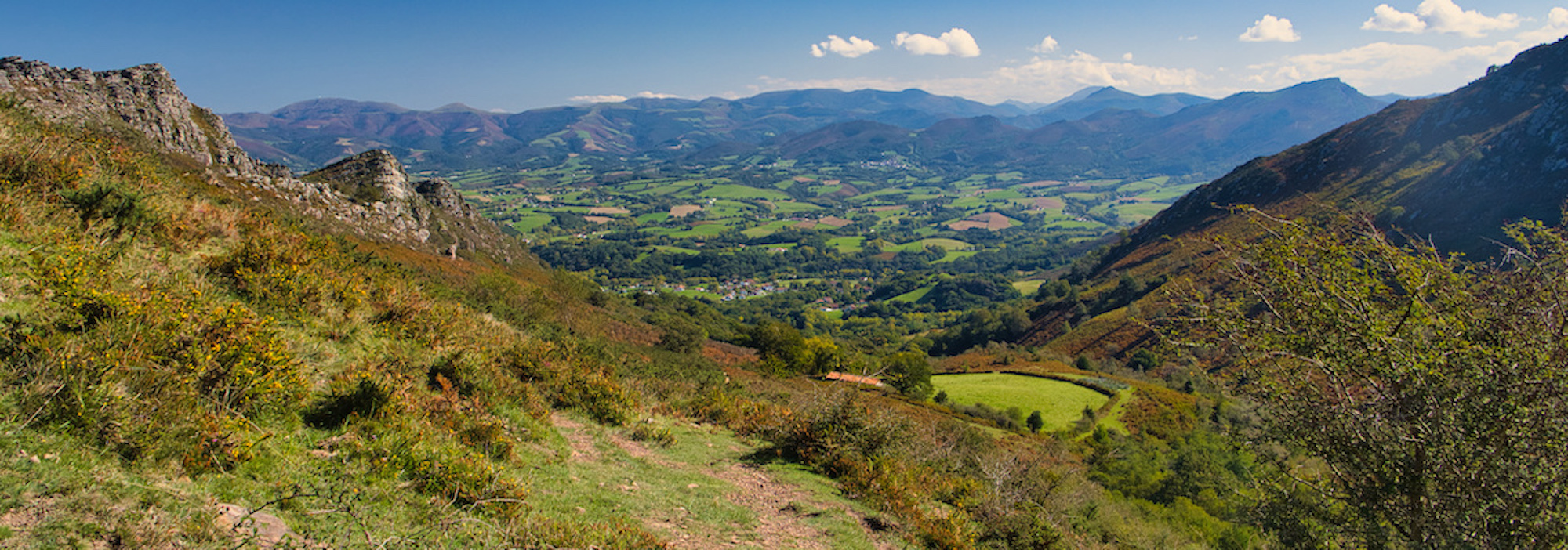 Voyage en Haute Montagne - La Grande Traversée du Pays Basque avec un accompagnateur
